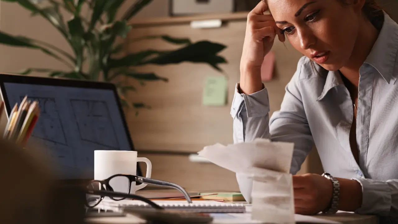 los cambios regulatorios o aduanales sin previo aviso son las principales causas del cierre de empresas en México | Foto: Daniel Espinoza