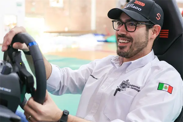 David de la Peña lanza el Reto Santiago, primer torneo de automovilismo virtual en Latinoamérica David de la Peña lanza el Reto Santiago, primer torneo de automovilismo virtual en Latinoamérica