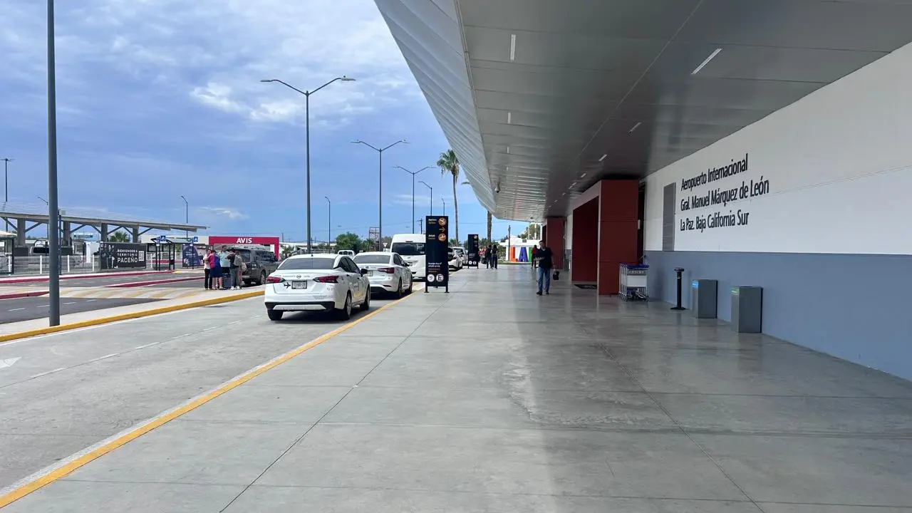 Aeropuerto de La Paz. Foto: Ivette Pérez / POSTA Baja California Sur.