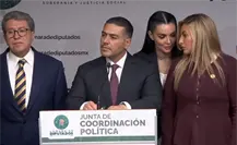 Diputadas pelean por estar cerca de Omar García Harfuch durante su conferencia de prensa | VIDEO Diputadas pelean por estar cerca de Omar García Harfuch durante su conferencia de prensa | VIDEO