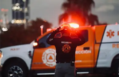 Resbalón con agua caliente en restaurante deja a hombre con quemaduras en Monterrey