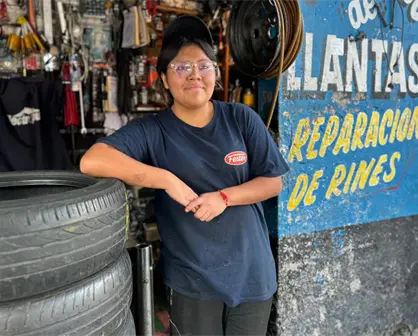 Arely, la joven talachera de la CDMX que rompe estereotipos y demuestra que la fuerza no tiene género