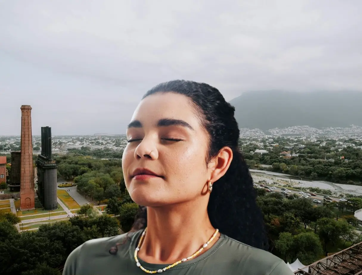 La calidad del aire en Monterrey mantiene un comportamiento mixto en este martes 28 de octubre, con registros que se repiten por tercer día consecutivo entre buena, aceptable y mala. Foto: Canva.