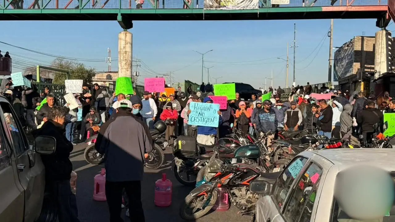 Bloqueos en vialidades del Edomex.  Foto: Juan Manuel López