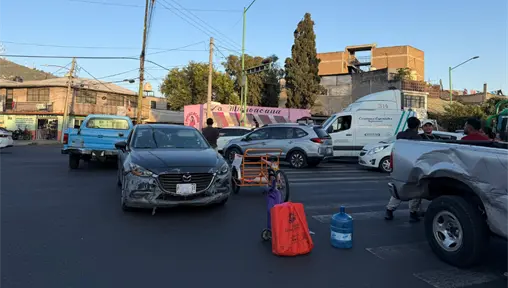 Purificadores de agua liberan Circuito Interior tras protesta por cierre de pozos en Edomex Purificadores de agua liberan Circuito Interior tras protesta por cierre de pozos en Edomex