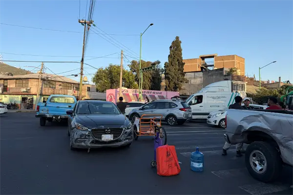 Purificadores de agua liberan Circuito Interior tras protesta por cierre de pozos en Edomex Purificadores de agua liberan Circuito Interior tras protesta por cierre de pozos en Edomex