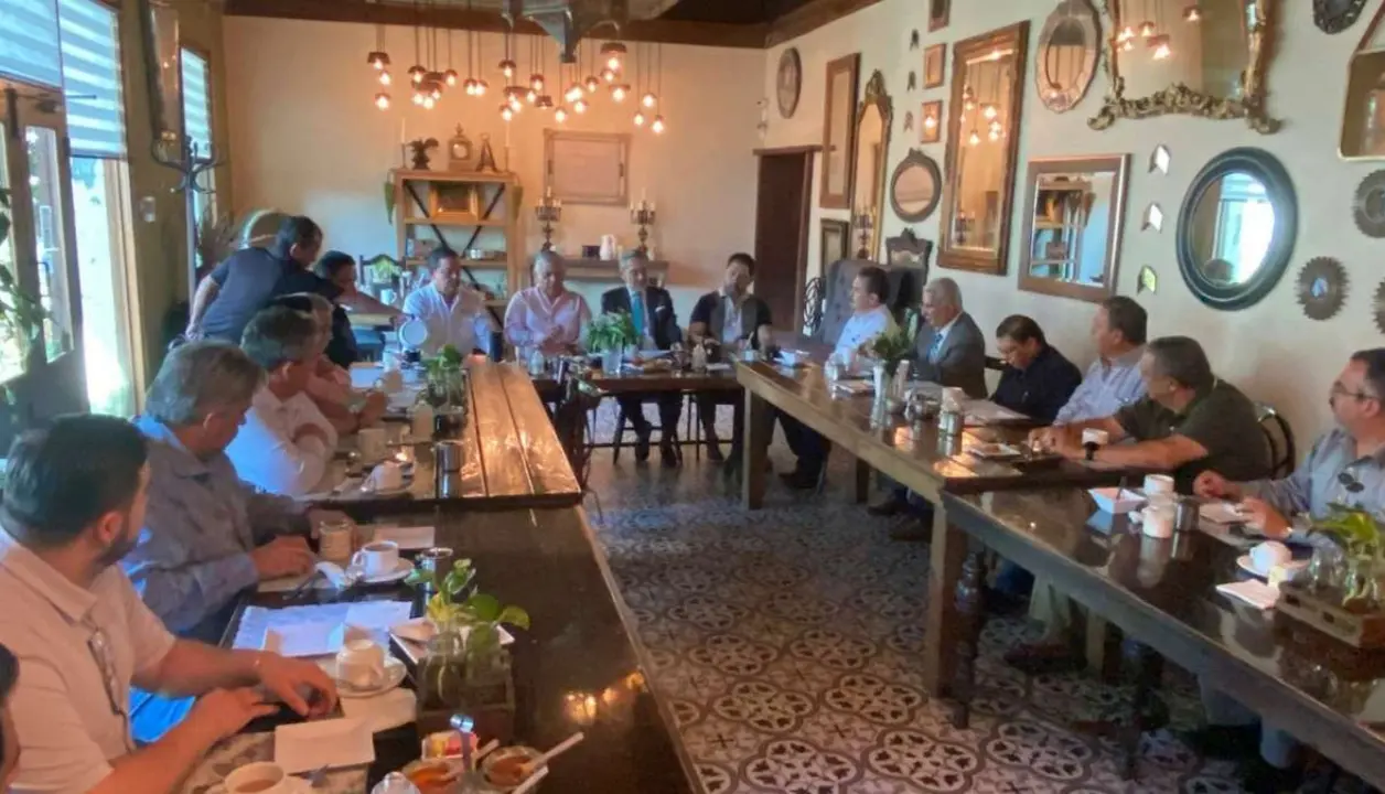 Ante esta situación alarmante, la iniciativa privada levantó la voz: piden al Ayuntamiento una tregua administrativa para sobrevivir y reactivar la economía local. Foto: Consejo Coordinador Empresarial