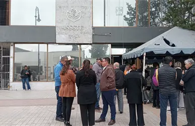 Jubilados del ISSSTE en Saltillo exigen pago de sentencias incumplidas