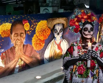 Murales del Pixan Graf se iluminan en el cementerio de Kanasín durante la celebración del Janal Pixan 2025