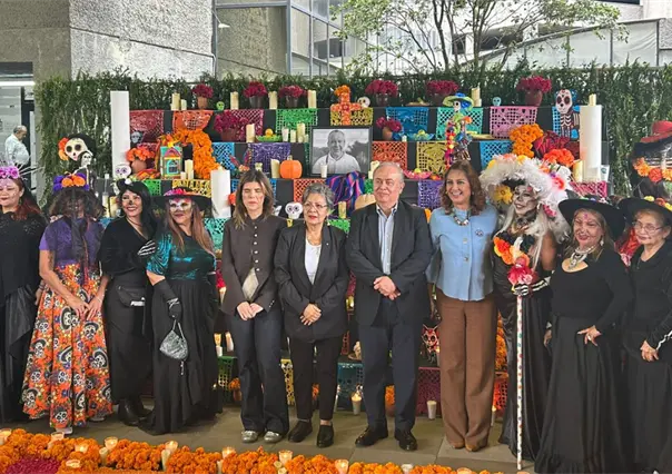 Congreso de Nuevo León realiza altar de muertos en honor a Mauricio Fernández