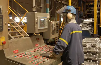 PIB de México se reduce en tercer trimestre de 2025 por caída en actividad industrial, según INEGI