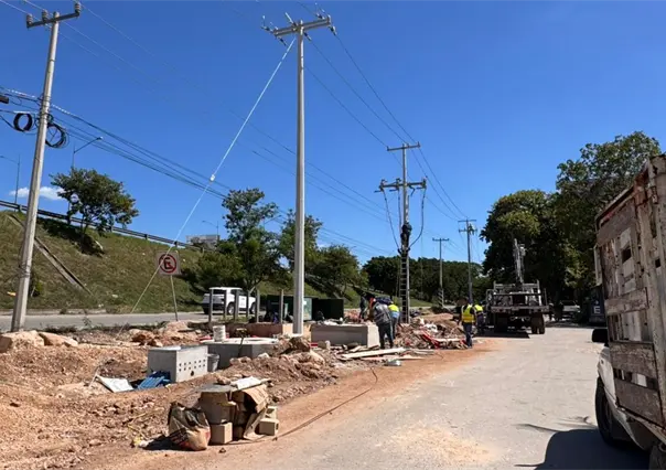 Negocios de la zona de City Center enfrentan apagones temporales debido a los trabajos de infraestructura vial.