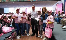 Adrián de la Garza entrega mil nuevas Tarjetas Regia Plus a beneficiarias