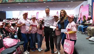 Adrián de la Garza entrega mil nuevas Tarjetas Regia Plus a beneficiarias