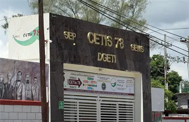 Alumnos del CETis 78 de Tamaulipas reciben terapia tras agresión al director del plantel