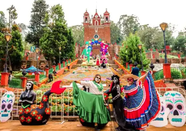 Descubre la monumental Mega Ofrenda de Metepec en el Cerro de los Magueyes este Día de Muertos