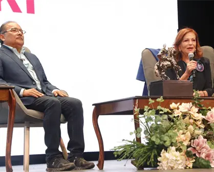 Valentina Alazraki y Andrés Mijes unen fe y cultura en un encuentro histórico en Escobedo