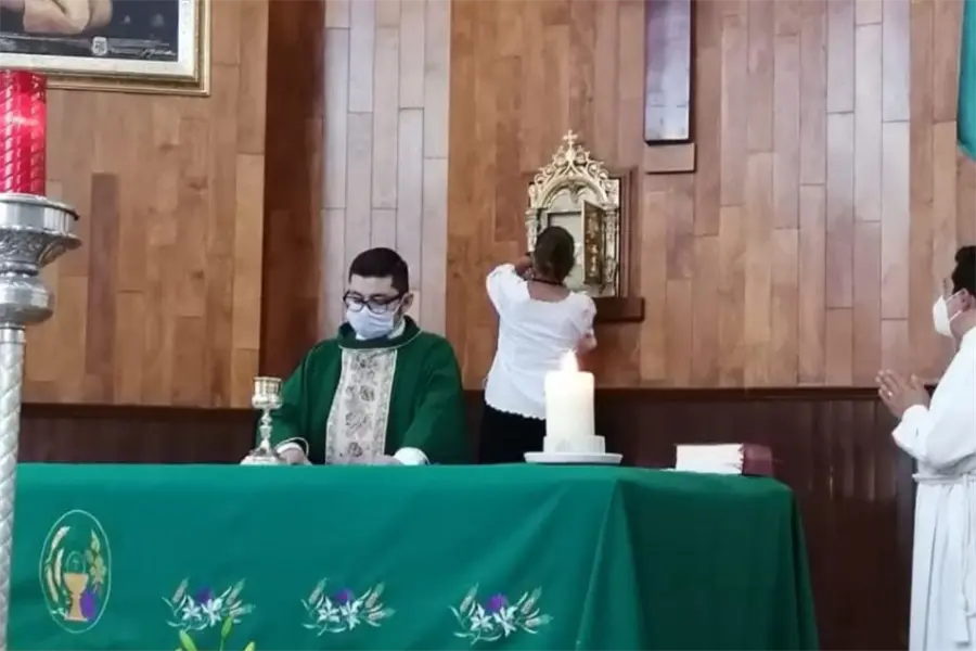 ¡Sin rastro! Desaparece padre de iglesia en Edoméx