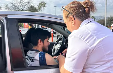 Drive Thru de vacunación en Monterrey: rápido, seguro y sin bajarte del auto, ¿en dónde están ubicados?