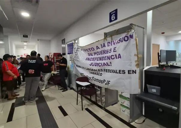 Protestan empleados del PJF en Tabasco