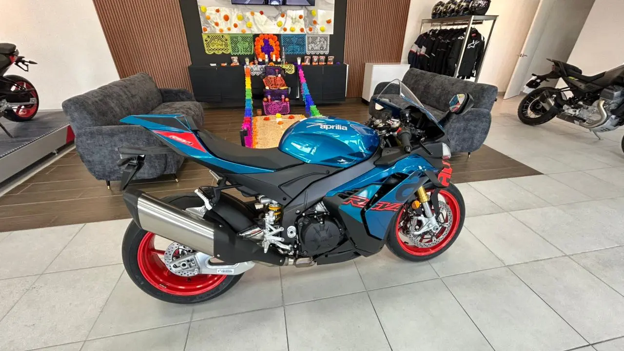 En este lugar de Durango puedes comprar un café, pero también una moto