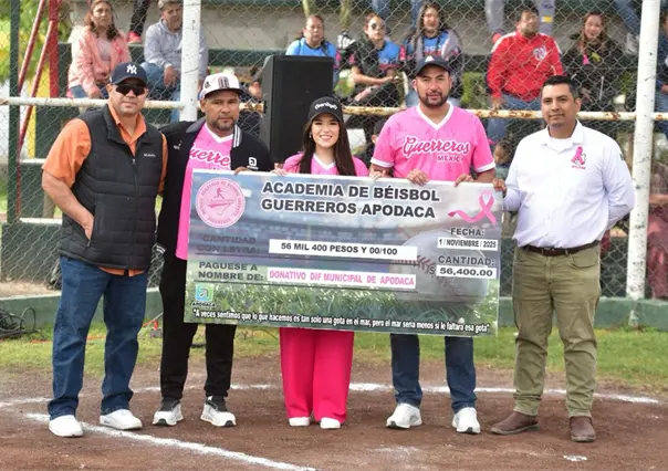 DIF Apodaca recibe donativo para apoyar la lucha contra el Cáncer de Mama