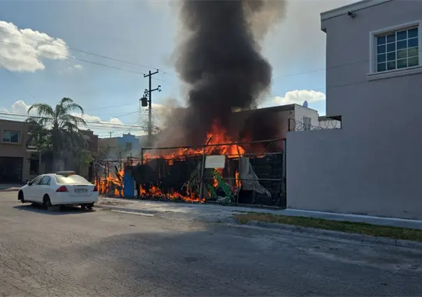 Incendio en taller mecánico de Guadalupe