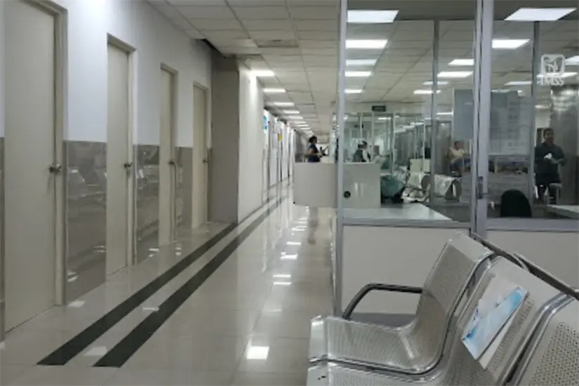 imagen recuadro Tras un incidente, la menor fue atendida por paramédicos y posteriormente trasladada al Hospital número 4 del IMSS. Foto: Google