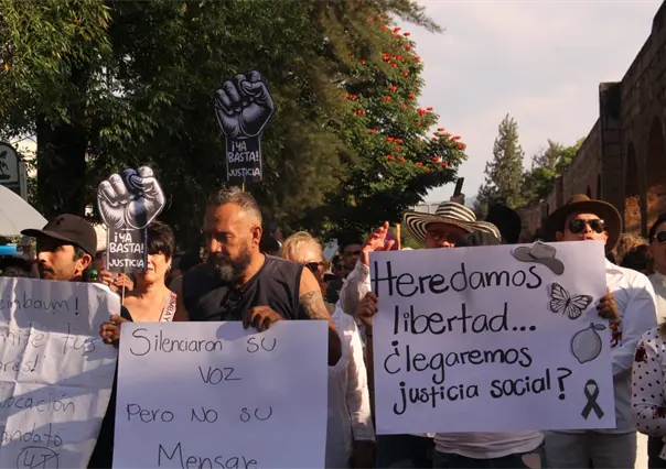 Marchan en Morelia para exigir justicia por asesinato Carlos Manzo