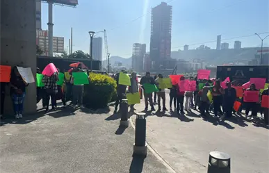 Manifestantes bloquean Constitución ante negligencia de aseguradoras