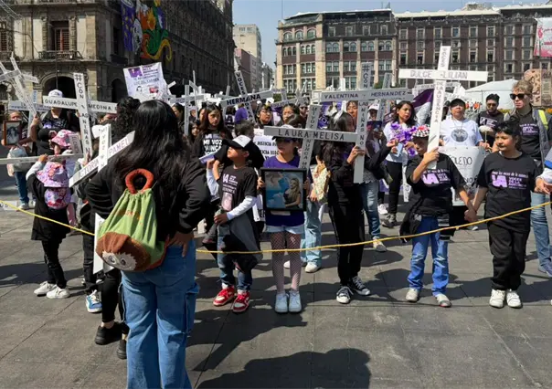 VIDEO | "Día de Muertas": familias marchan en CDMX para exigir justicia por víctimas de feminicidio