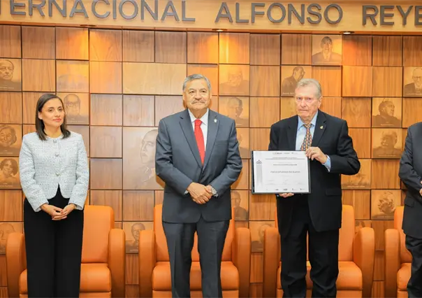 UANL reconoce al investigador Patrick Johansson por su labor humanista