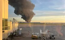Avión se estrella cerca del aeropuerto de Louisville, Kentucky, y provoca fuerte explosión | VIDEO Avión se estrella cerca del aeropuerto de Louisville, Kentucky, y provoca fuerte explosión | VIDEO