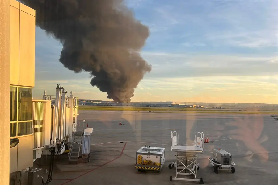 Avión se estrella cerca del aeropuerto de Louisville, Kentucky, y provoca fuerte explosión | VIDEO