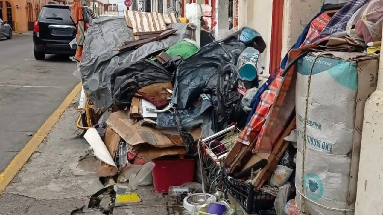 La colonia Tancol en Tampico se ha visto afectada con basureros clandestinos por carretoneros | Foto: Axel Hassel