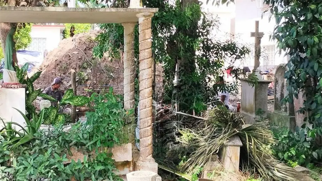 Detectan demolición irregular en barda del cementerio municipal de Tampico