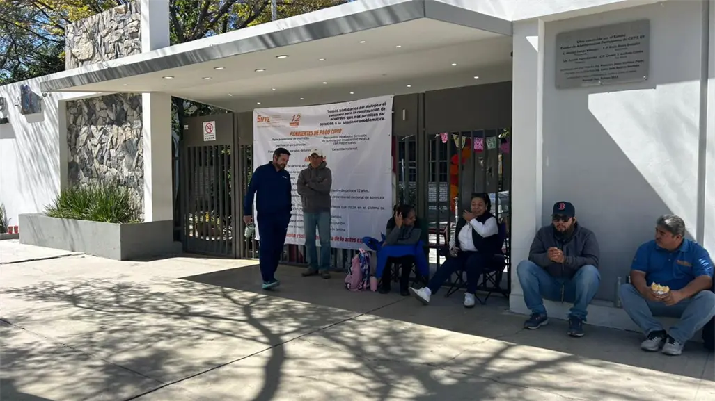 Miles de alumnos de bachillerato de Durango se quedan sin clases por esta razón