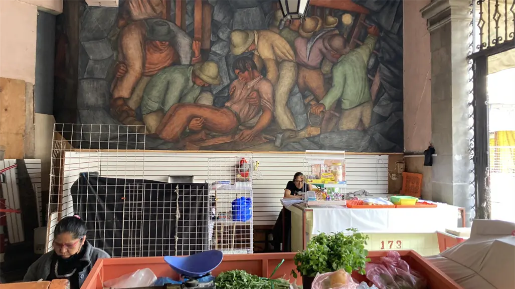 Un mercado de la CDMX guarda murales de alumnos de Diego Rivera y sigue siendo un secreto para muchos