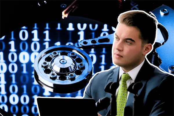 Jesús Elizondo lidera mesa de trabajo para combatir ciberdelitos en Nuevo León Jesús Elizondo lidera mesa de trabajo para combatir ciberdelitos en Nuevo León