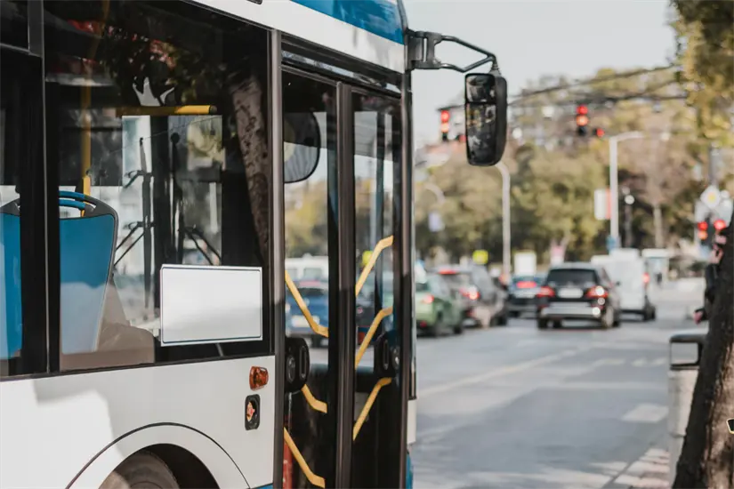 El proyecto contempla inicialmente dos rutas. Foto: Freepik 