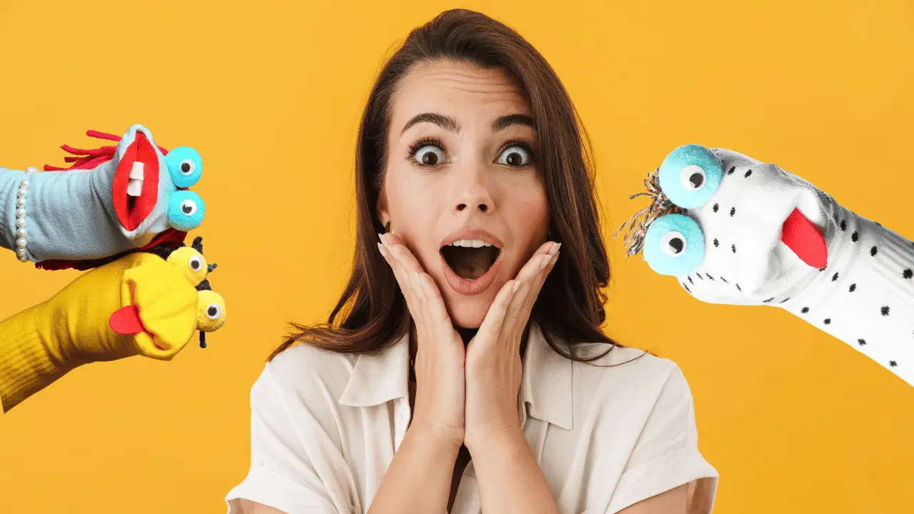 El taller está diseñado para ser una inmersión completa en el arte del títere de guante, ofreciendo herramientas prácticas y creativas. Foto: Canva.