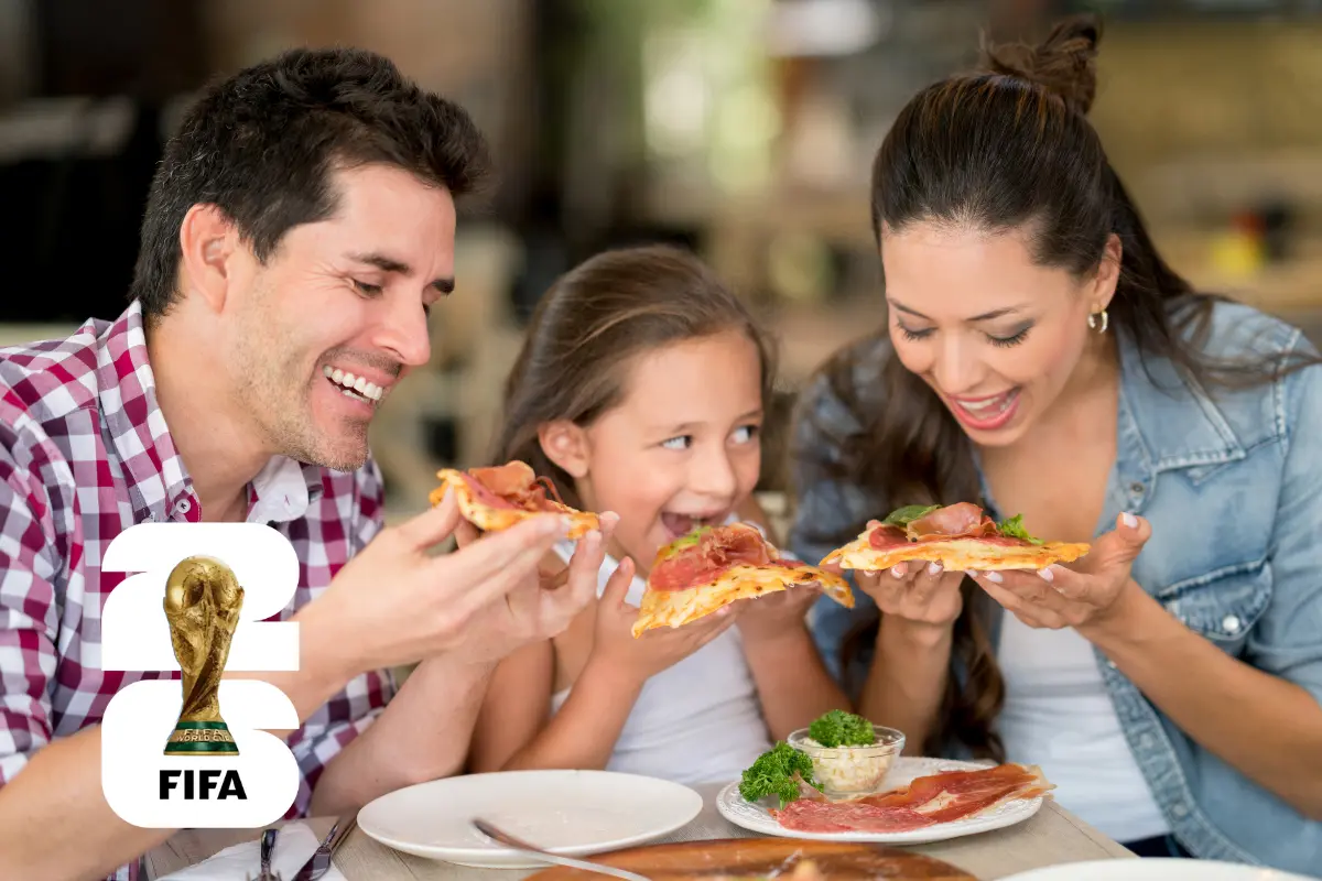 Durante el Mundial FIFA 2026, disfruta de momentos inolvidables con tus hijos en restaurantes temáticos diseñados para ellos. Foto: Canva