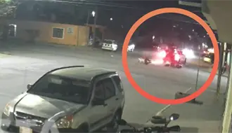 VIDEO | Guardia Nacional provoca accidente en Durango al no detenerse en un alto