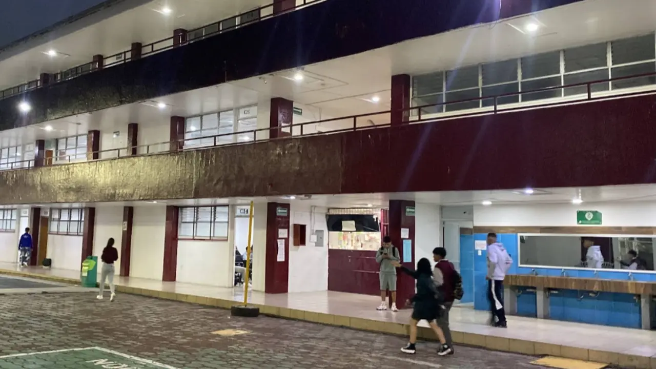 CBTiS 56 en CDMX. Foto: Google Maps | Canva