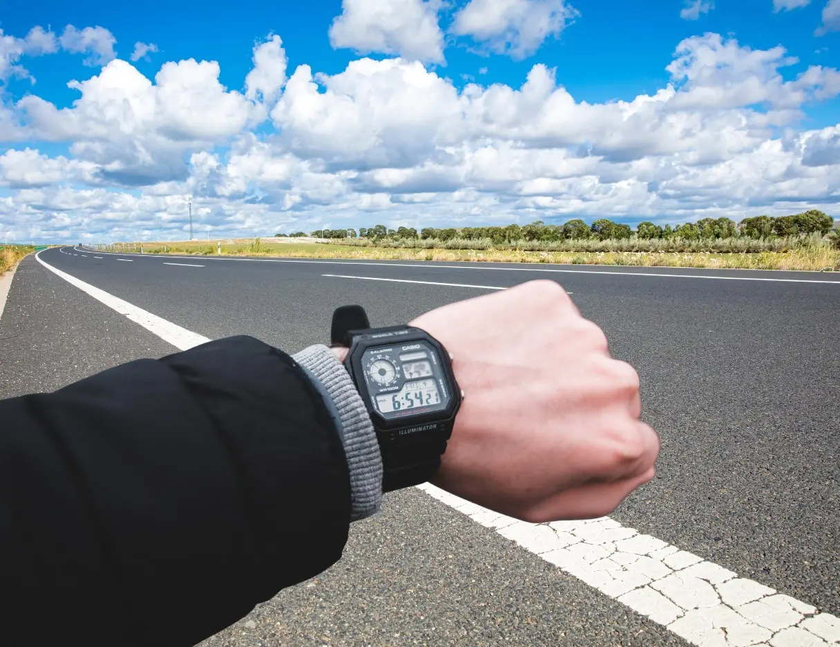 El Nuevo Periférico conecta de manera directa a municipios como Juárez, Cadereyta, Allende y Montemorelos, logrando un corredor que impulsa el desarrollo logístico e industrial. Foto: Canva.