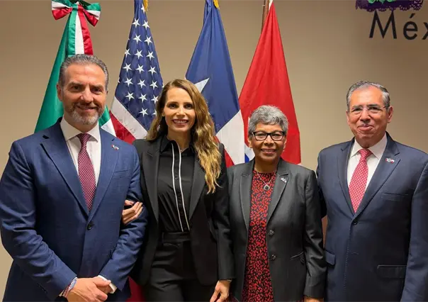 Adrián de la Garza refuerza lazos en Dallas, Texas, durante gira de trabajo
