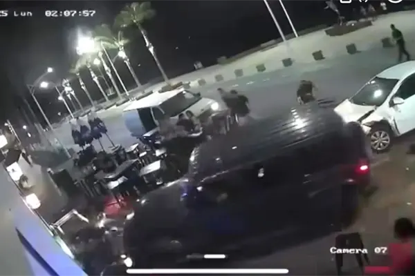 Encuentran a dueño del Jeep y presunto responsable de accidente en el bar La México Encuentran a dueño del Jeep y presunto responsable de accidente en el bar La México