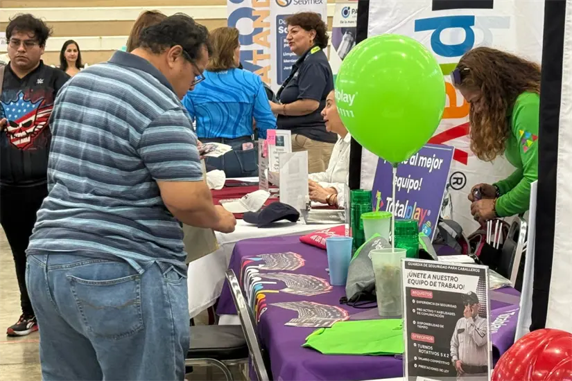 imagen recuadro En Madero se llevó a cabo una Feria de Empleo por la Secretaría del Trabajo. Foto: Axel Hassel