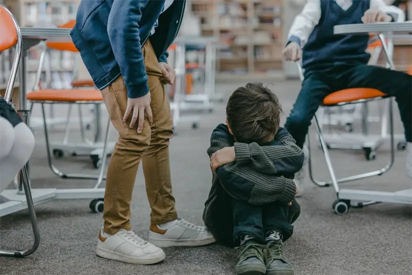 imagen recuadro La reciente iniciativa en Nuevo León busca fortalecer la legislación sobre grooming, aumentando las penas de prisión hasta nueve años. Foto: Canva