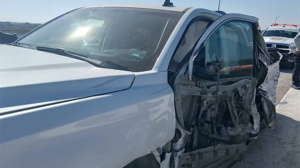 Chocan la camioneta donde viaja la presidente municipal de Soto La Marina